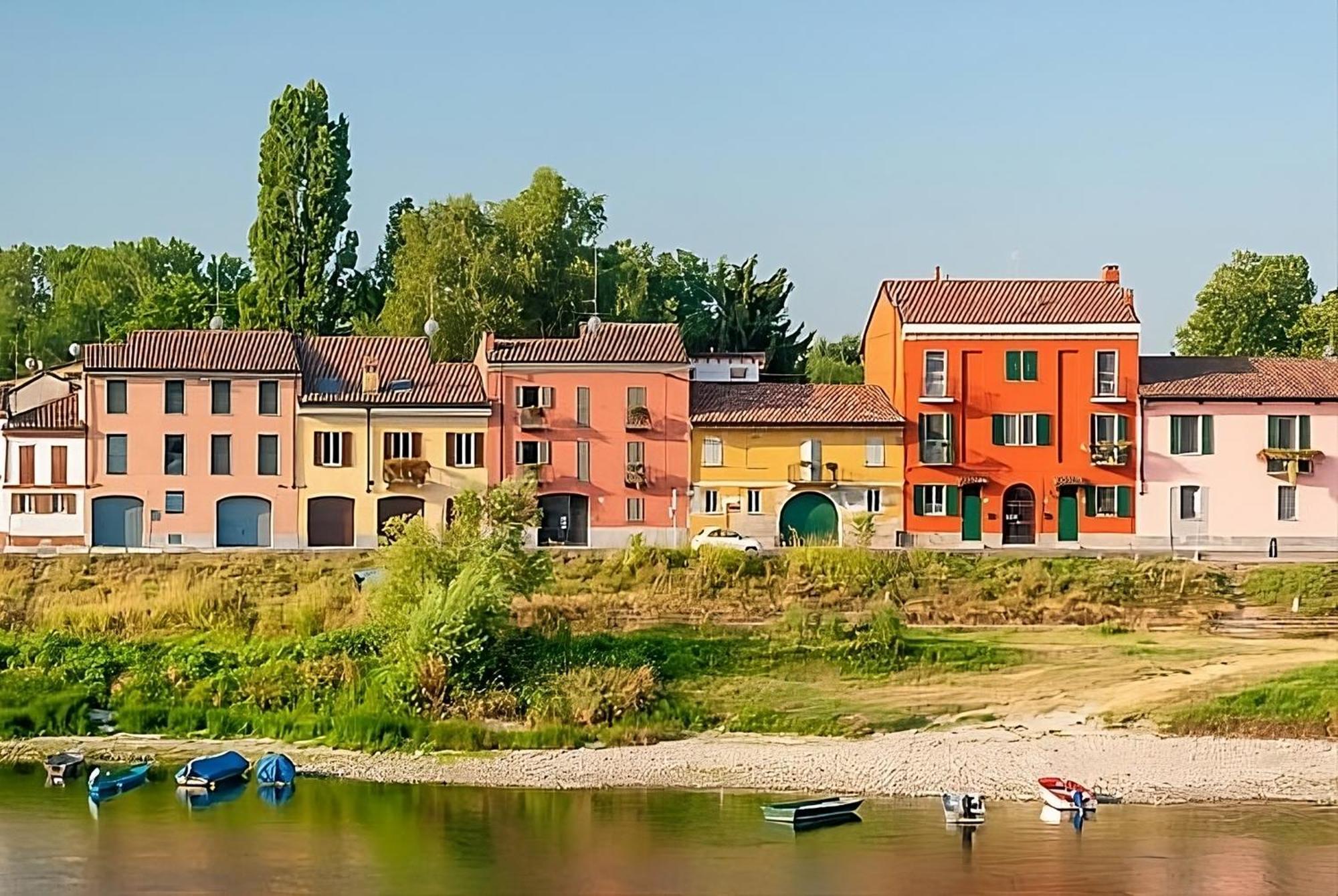 149 Borgo Ticino Suite Attico Di Lusso Con Terrazzo E Parking Privato Pavie Extérieur photo