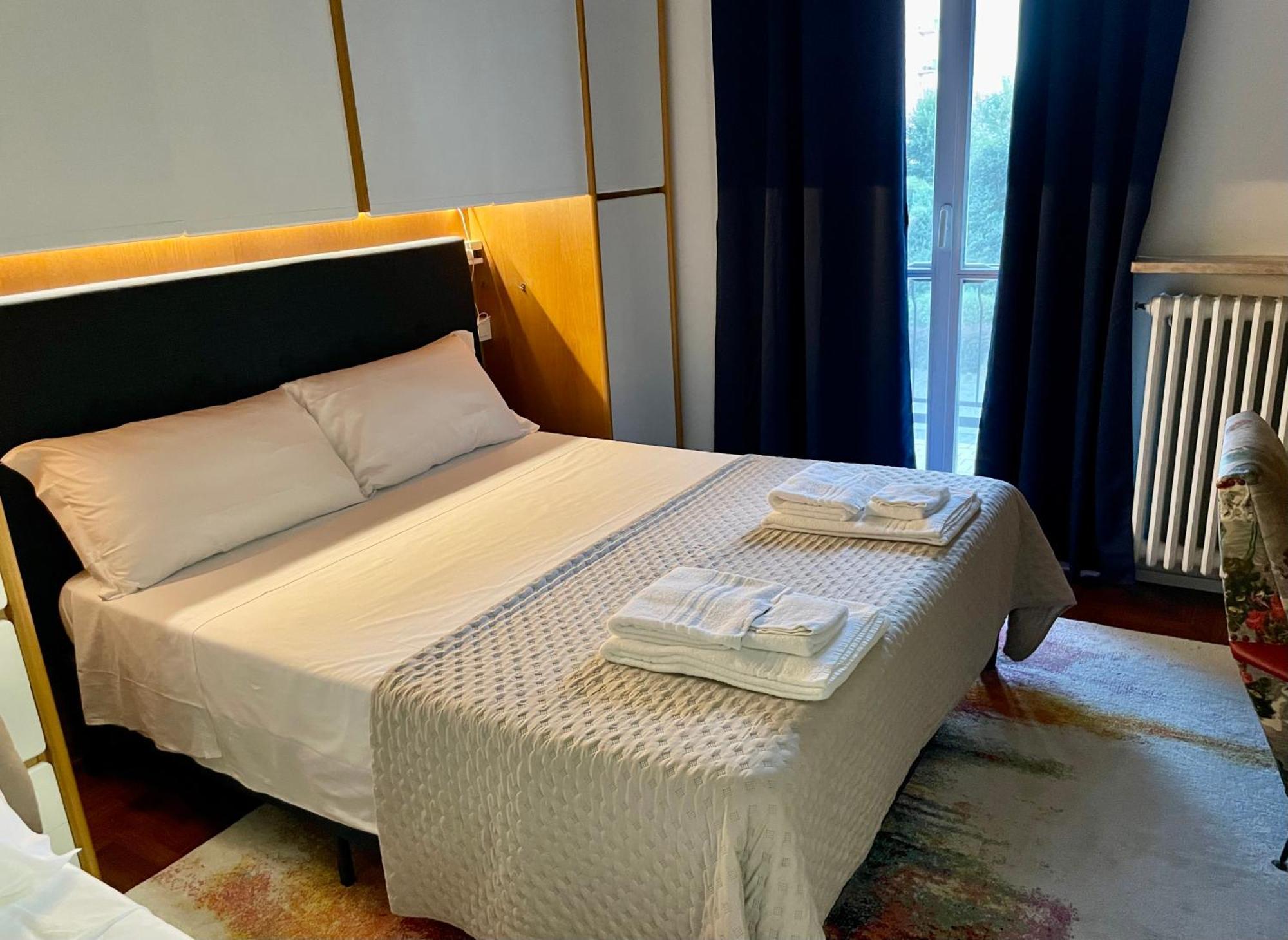 149 Borgo Ticino Suite Attico Di Lusso Con Terrazzo E Parking Privato Pavie Extérieur photo